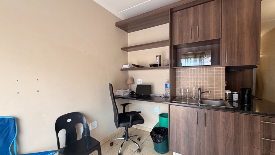 1 Bedroom Property for Sale in Bult South North West